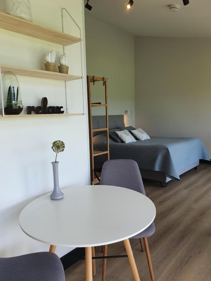 Tytsjerk Hippe Schuur B&B 외부 사진