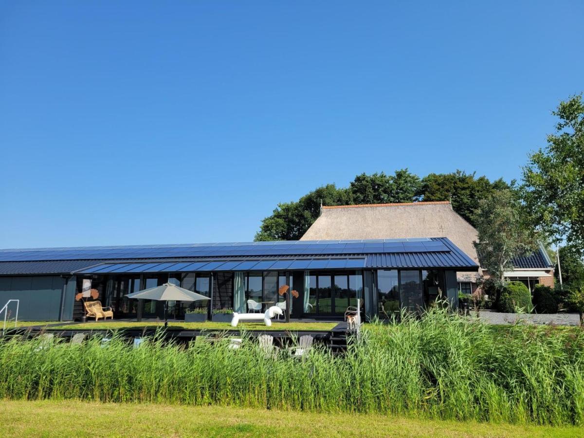 Tytsjerk Hippe Schuur B&B 외부 사진