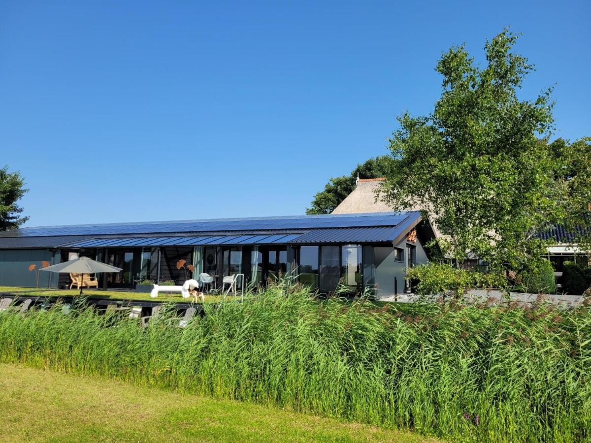 Tytsjerk Hippe Schuur B&B 외부 사진