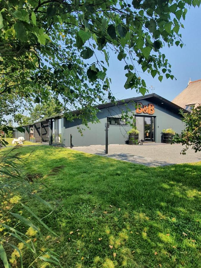 Tytsjerk Hippe Schuur B&B 외부 사진