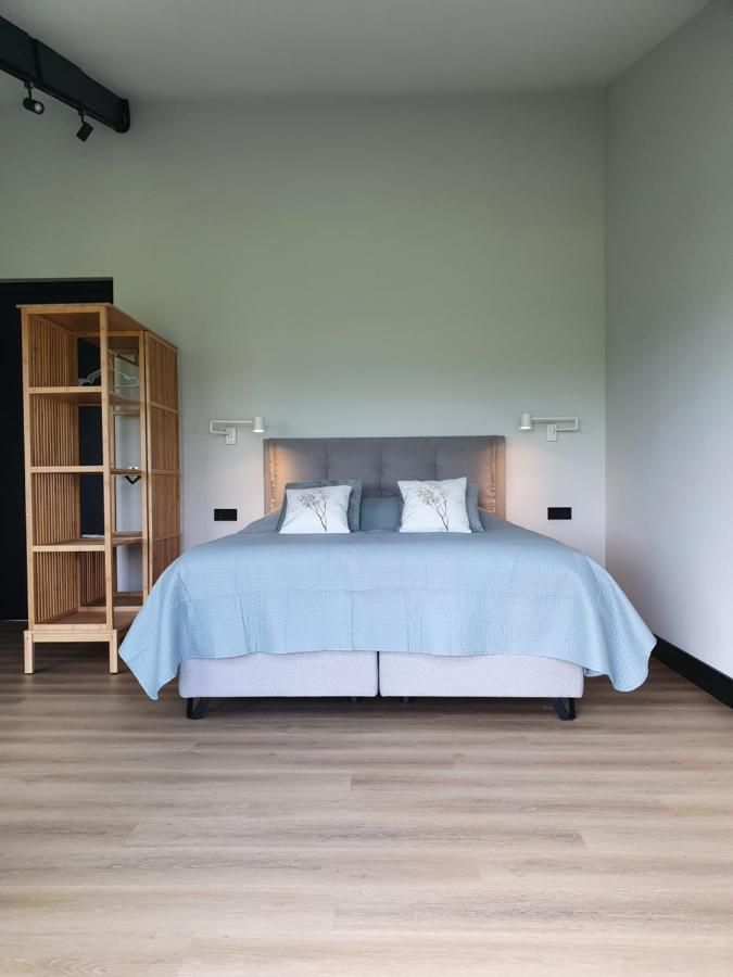 Tytsjerk Hippe Schuur B&B 외부 사진